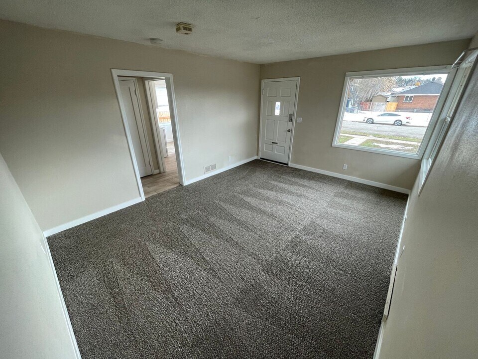 604 Healy St-Unit -A in Ogden, UT - Building Photo