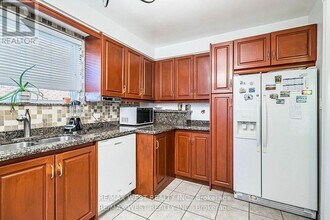 24 Clarion Rd in Toronto, ON - Building Photo - Building Photo