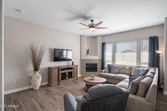 16420 N Thompson Peak Pkwy, Unit 1073 in Scottsdale, AZ - Building Photo - Building Photo