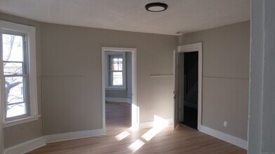 191 Ferry St-Unit -2 in New Haven, CT - Building Photo - Building Photo