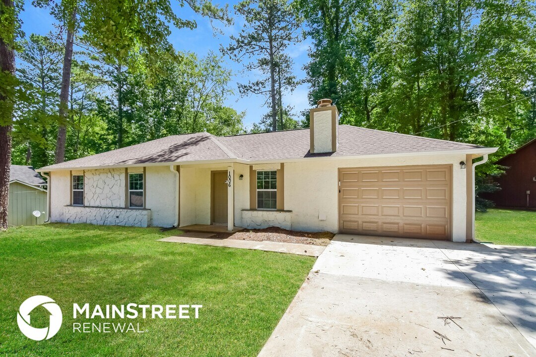 1006 Timbervale Ln in Lithonia, GA - Building Photo