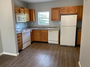 215 Cessna Dr in Morgantown, WV - Building Photo - Building Photo