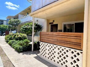 10739 Francis Pl, Unit 10739 Francis Place in Los Angeles, CA - Building Photo - Building Photo