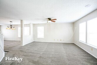 10046 Yosemite Ln in Indianapolis, IN - Building Photo - Building Photo
