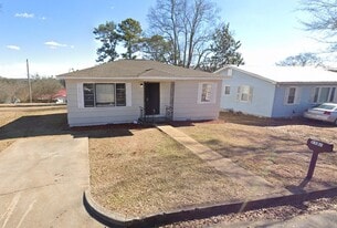 1107 Ave I in Bessemer, AL - Building Photo