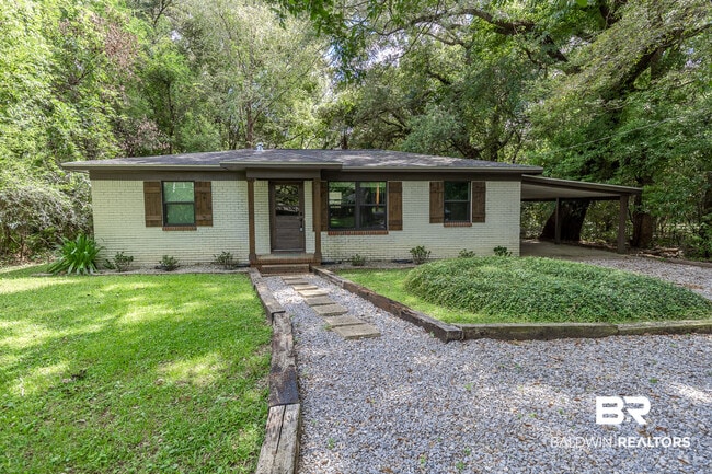 property at 556 Middle St