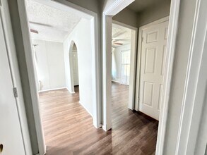 321 Huntington St in San Antonio, TX - Building Photo - Building Photo