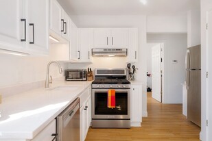 241 River St, Unit 6 Apartamentos