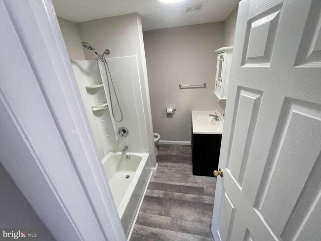 28 Scott Ave in Clementon, NJ - Building Photo - Building Photo