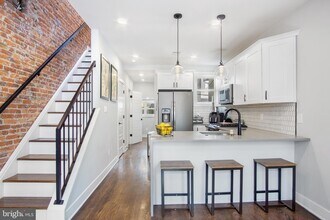 2353 E Harold St in Philadelphia, PA - Building Photo - Building Photo