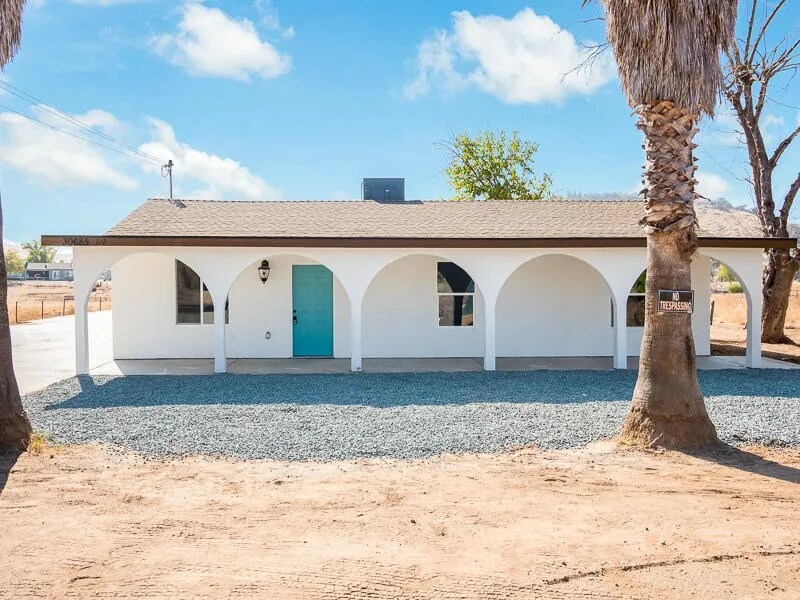 30685-30682 Mehrten Dr in Exeter, CA - Building Photo