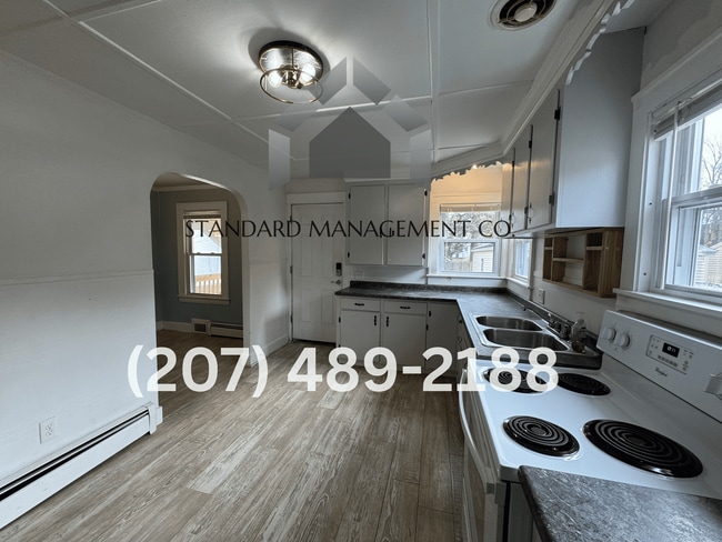 property at 9 Tardiff St