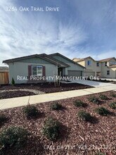 3264 Oak Trl Dr in Manteca, CA - Building Photo - Building Photo