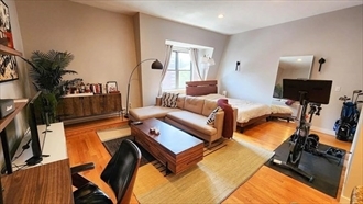 property at 9 Appleton St