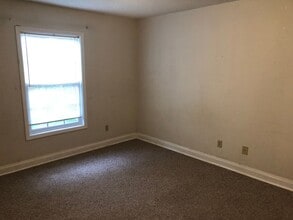 11 Morris Ave in Opelika, AL - Building Photo - Building Photo