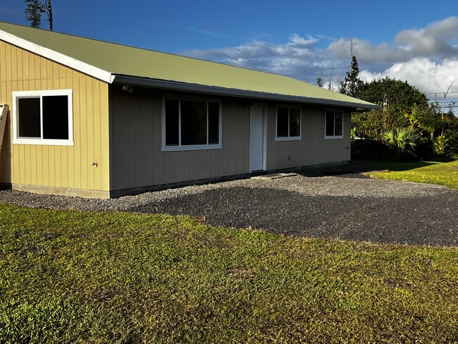 16-1656 37th Ave in Keaau, HI - Building Photo - Building Photo