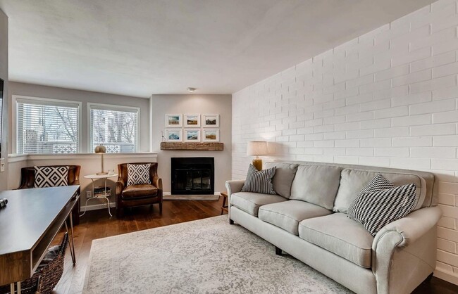 property at 1025 Jasmine St