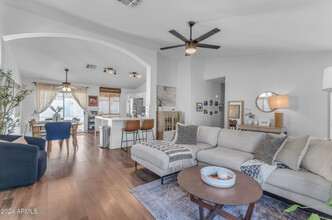 3731 W Firehawk Dr in Glendale, AZ - Building Photo - Building Photo