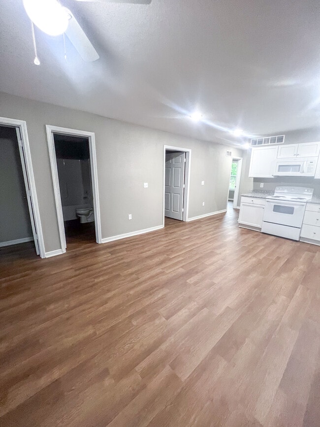 320 W South St in Warrensburg, MO - Building Photo - Building Photo