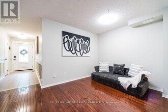 16 Sprucedale Way in Whitby, ON - Building Photo - Building Photo