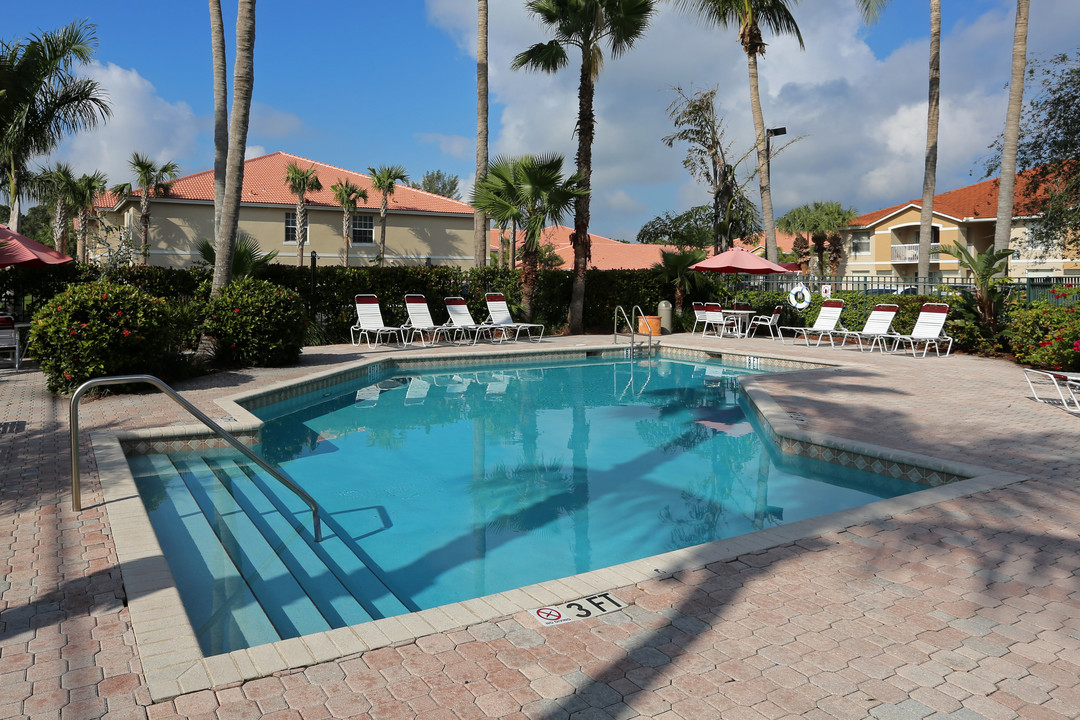 Palm Springs Apartments in Palm Springs, FL - Building Photo