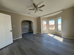 25 S 13th St-Unit -Apartment 2 in Easton, PA - Building Photo - Building Photo