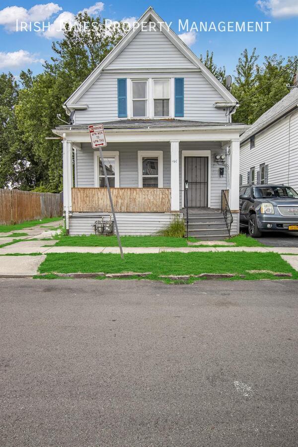 property at 160 Courtland Ave