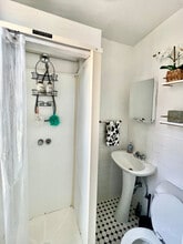 542 E 14th St in New York, NY - Building Photo - Building Photo