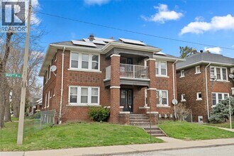 490 Giles Blvd W in Windsor, ON - Building Photo - Building Photo