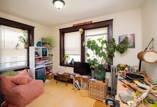 55 Franklin St, Unit 1 in Brookline, MA - Foto de edificio - Building Photo