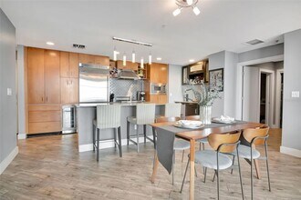 1120 E Kennedy Blvd in Tampa, FL - Building Photo - Building Photo