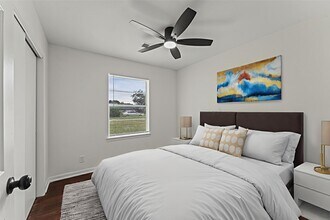 5535 Lakefield Dr in Houston, TX - Building Photo - Building Photo