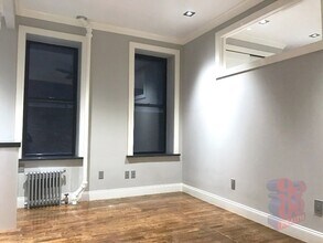20 Prince St, Unit 26 in New York, NY - Building Photo - Building Photo