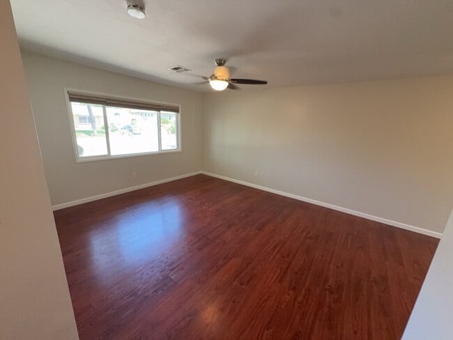 3094 Flanders Rd in Riverside, CA - Building Photo - Building Photo