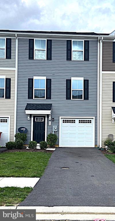 property at 55 Snickers Ct