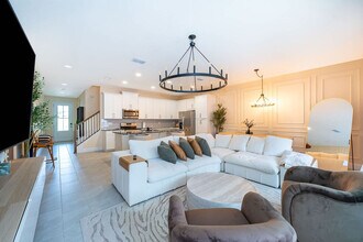 1660 Tropical Palms Cir in Kissimmee, FL - Building Photo - Building Photo