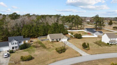 104 Blue Bird Ln in Newport, NC - Building Photo - Building Photo