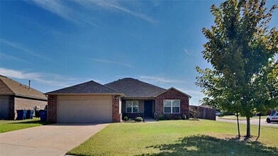 332 Blue Dr in Newcastle, OK - Building Photo - Building Photo