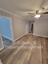 801 Sycamore Rd in Graham, NC - Building Photo - Building Photo