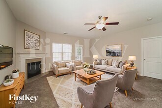 6124 Silver Chime Way, Unit Shared in Huntersville, NC - Foto de edificio - Building Photo