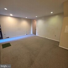 740 E Passyunk Ave in Philadelphia, PA - Building Photo - Building Photo