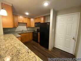 757 Highland Ave in Needham, MA - Building Photo