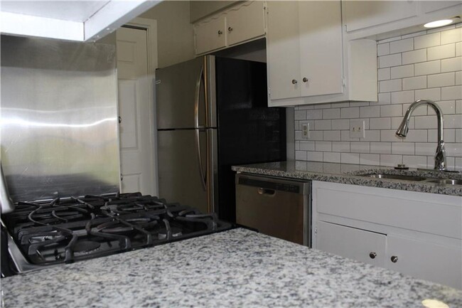 701 Ramble Ln in Austin, TX - Building Photo - Building Photo