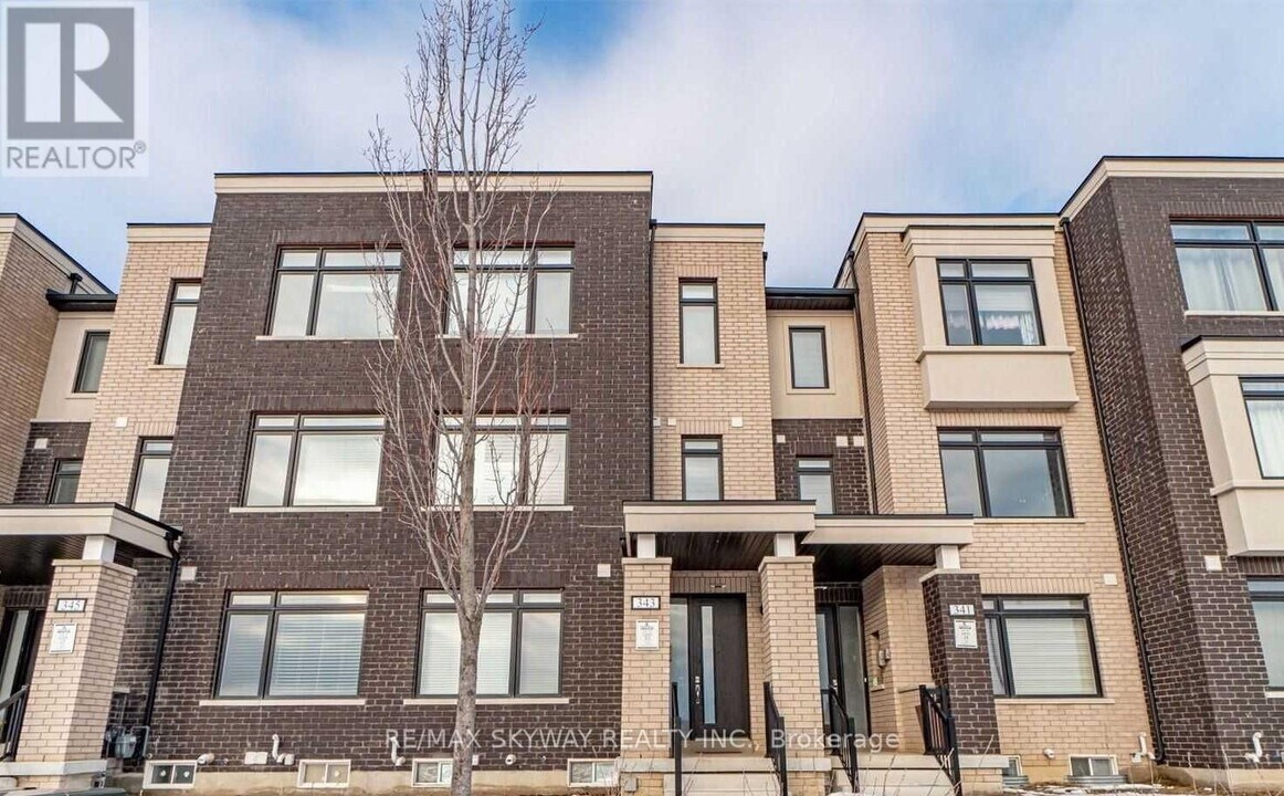 343 Veterans Drive in Brampton, ON - Building Photo