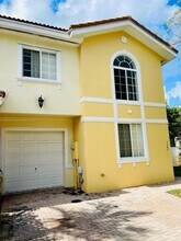 5347 SW 40th Ave in Fort Lauderdale, FL - Building Photo - Building Photo