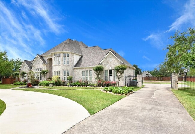 property at 1904 Stonegrove Ct