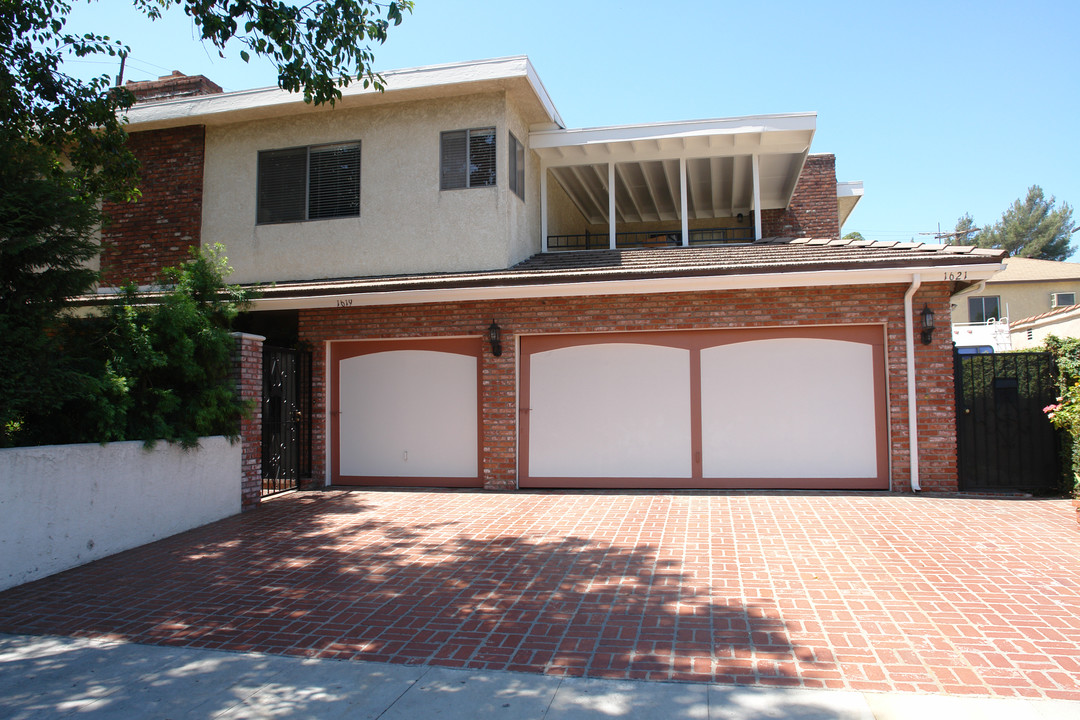 1619 Keeler St in Burbank, CA - Building Photo