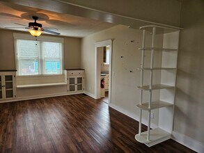 1201 N Water St in Silverton, OR - Building Photo - Building Photo