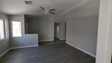 8208 Cactus Root Ct in Las Vegas, NV - Building Photo - Building Photo
