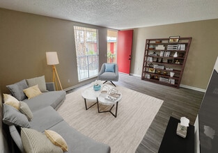 Maryland Park Apartments in Las Vegas, NV - Foto de edificio - Building Photo